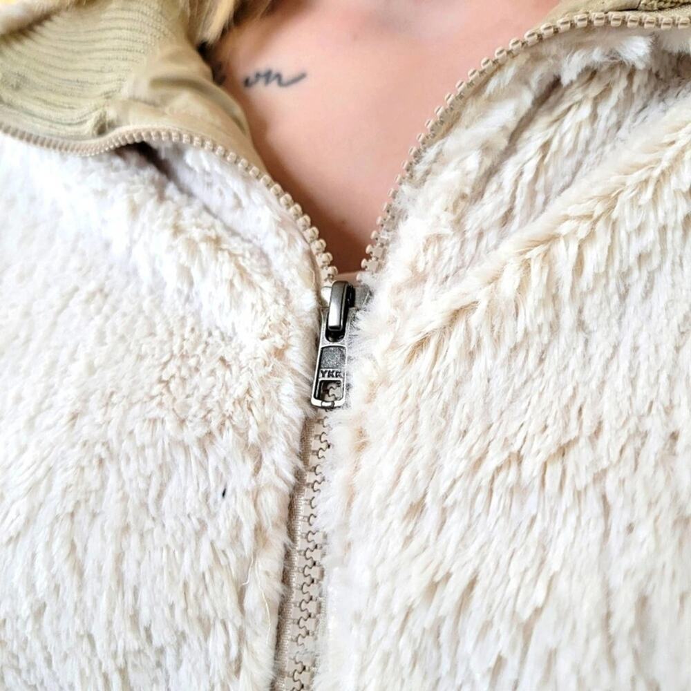 2014 Patagonia Fuzzy Fleece Cream White Parka Jacket - S - Picture 9 of 12